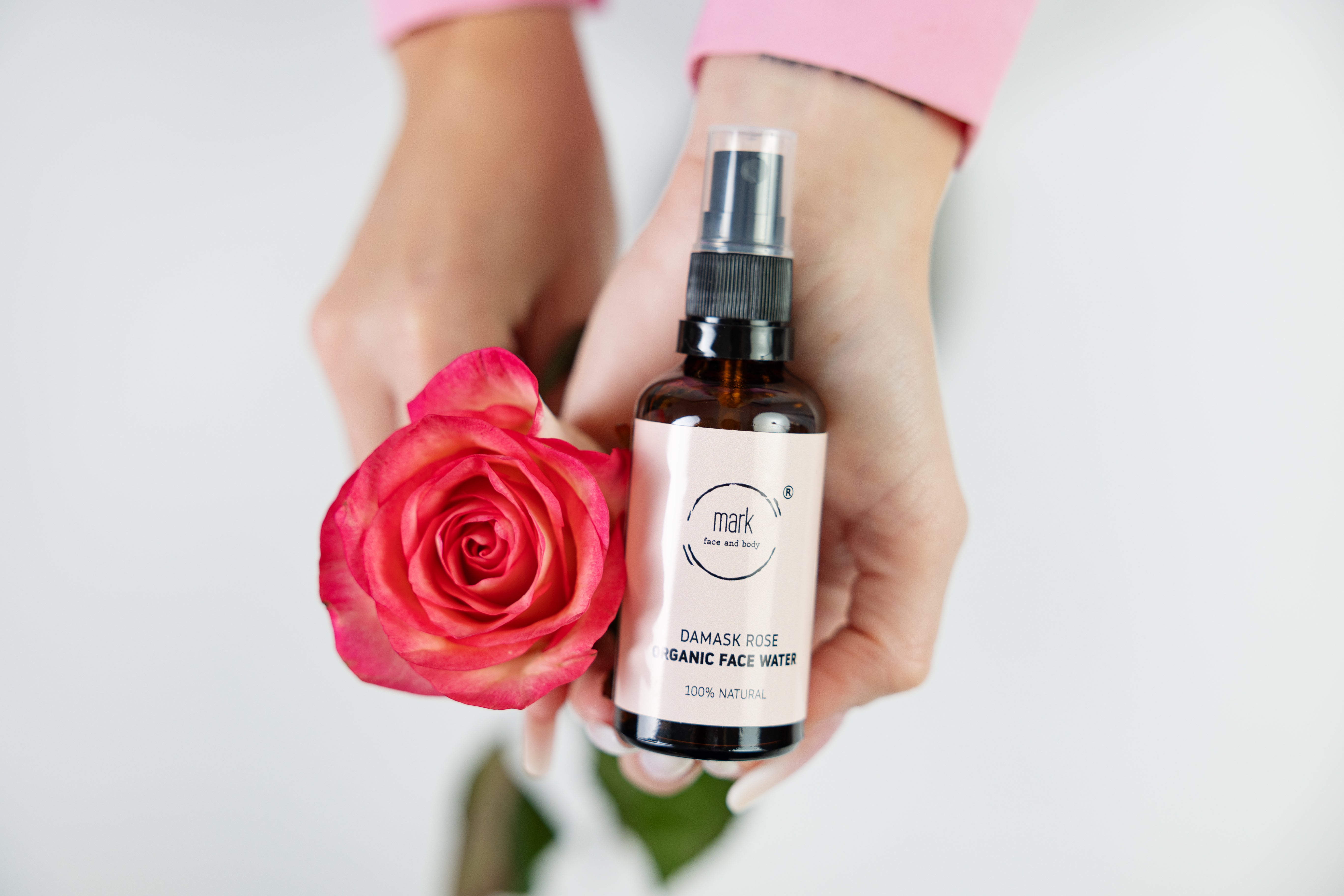 Darček MARK bio face water DAMASK ROSE - s antiage efektom