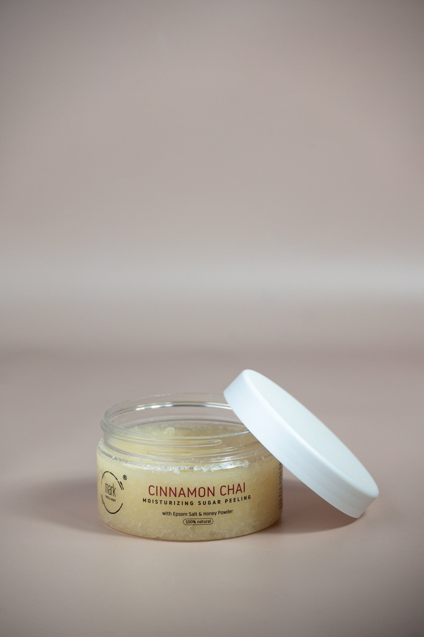MARK sugar scrub Cinnamon Chai - s výťažkami z medu