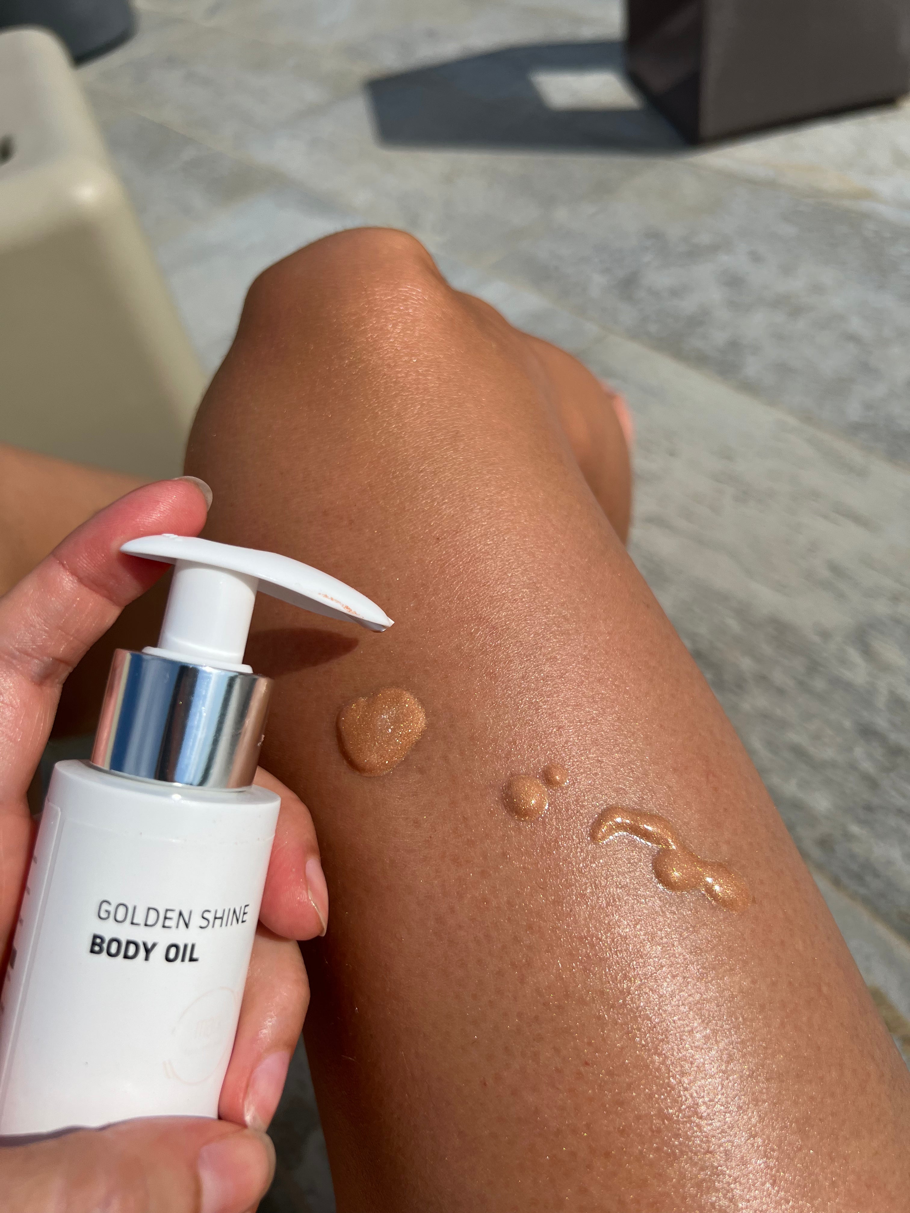 MARK Golden Shine Oil Jasmine - so zlatými trblietkami