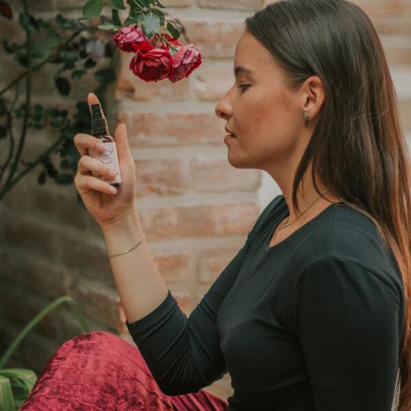 MARK face water Damask rose - na čistenie a upokojenie unavenej pleti MARK scrub Slovensko 