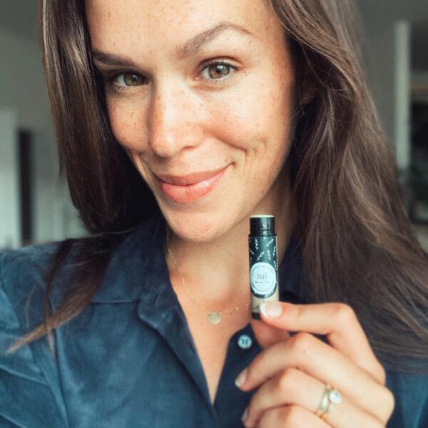 MARK Lip balm - obľúbený kakaovo kávový balzam s ochranným vitamínom E MARK scrub Slovensko 