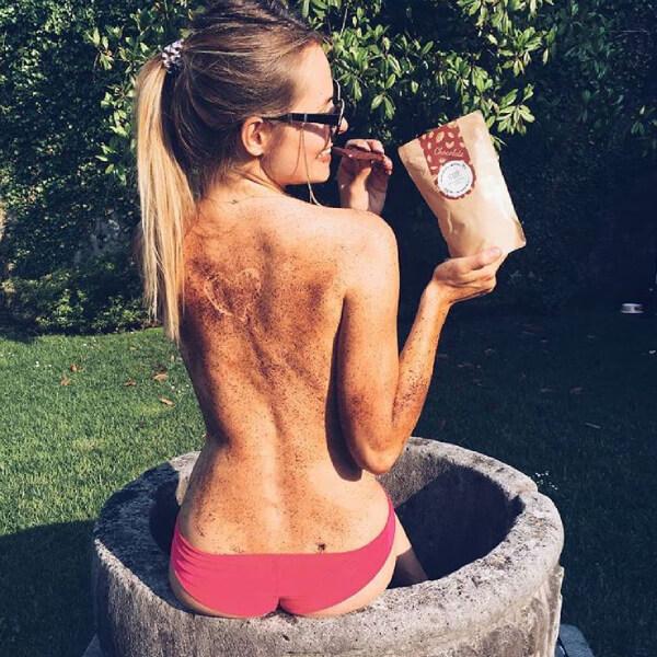 MARK coffee scrub Chocolate Scrub Forward Group 