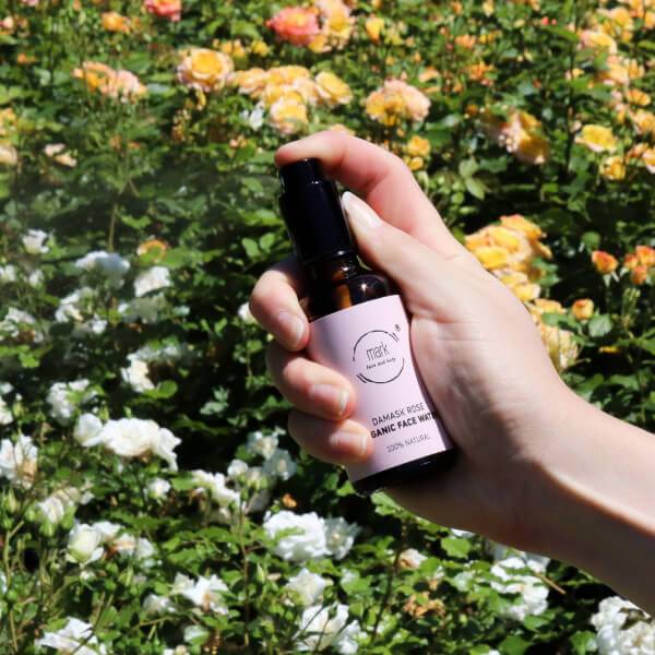 MARK face water Damask rose - na čistenie a upokojenie unavenej pleti MARK scrub Slovensko 